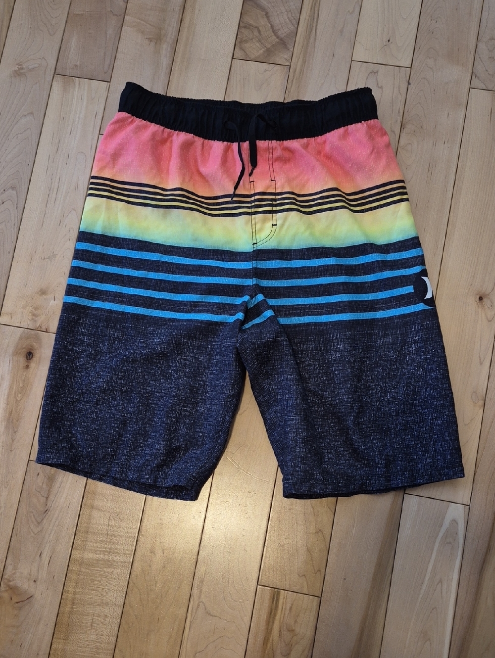 Boys Size 18/20 Hurley Rainbow Stripe Swim Shorts